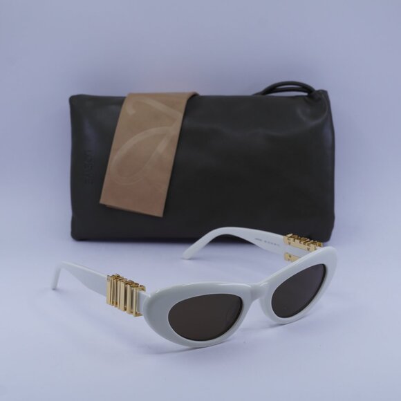 Loewe LW40156U 25E Cat Eye Sunglasses – Ivory\Brown - Picture 4 of 10
